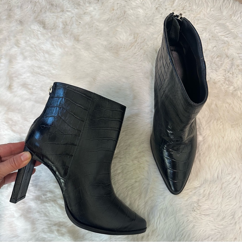 NEW Anthropologie KAANAS cologne croc embossed ankle heeled boot in black 6